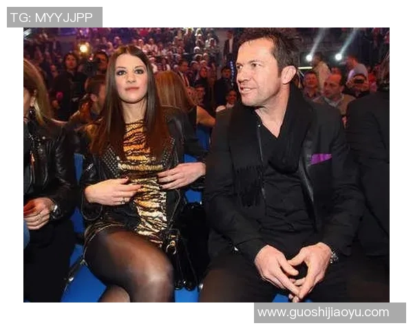 足球明星女友现场助阵精彩瞬间视频曝光引热议 足球明星女友现场助阵精彩瞬间视频曝光引热议